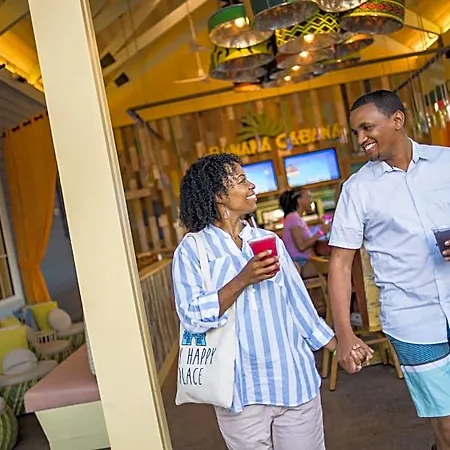 Disney'S Caribbean Beach Resort-3